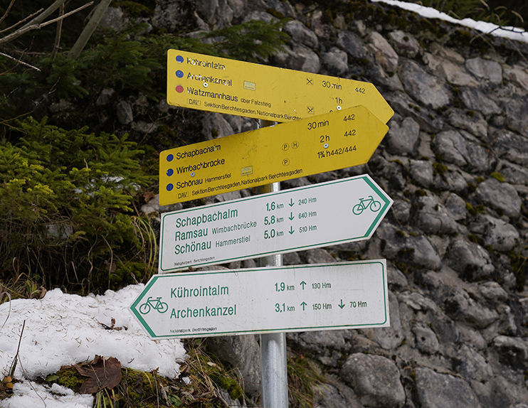 The picture shows the signage system